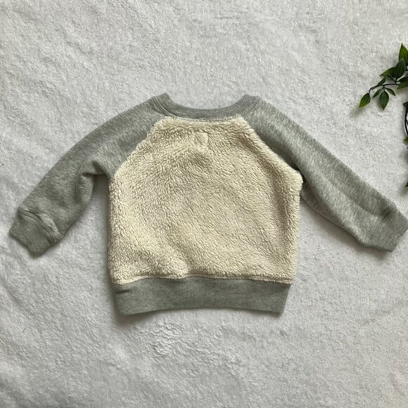 Baby Gap Fuzzy Bear Sherpa Sweatshirt 6-12M | Neutral Grey Cozy Fall Top VGUC - Picture 11 of 16